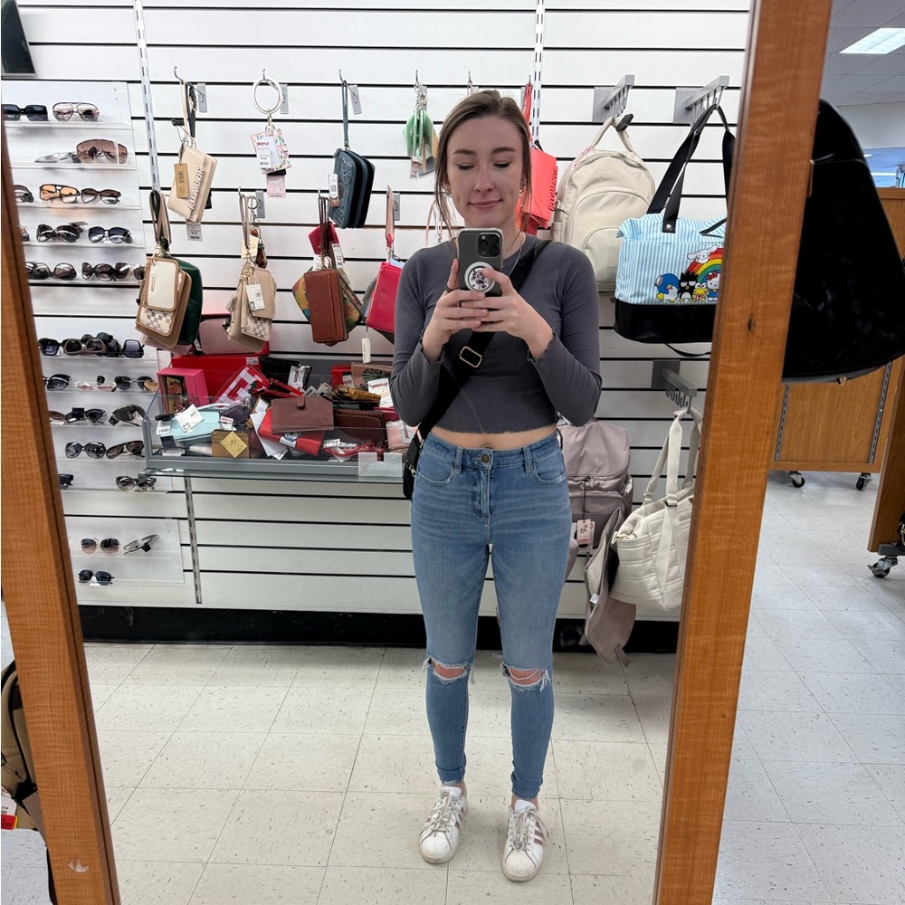 Meet your Posher, Phoebe